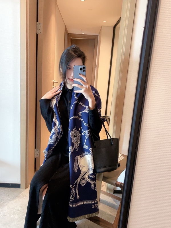 ブランドマフラー細部ディテール